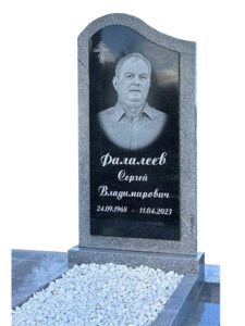 Комбинированные памятники в Адлере