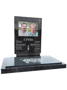 Памятники из коричневого гранита