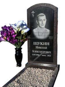 Комбинированные памятники в Адлере